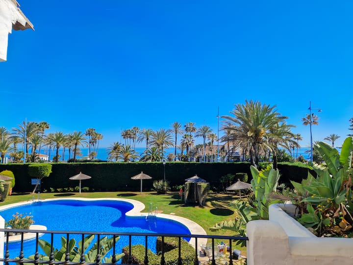Beach Front 3 Bedroom Apartment In San Pedro - Marbella
