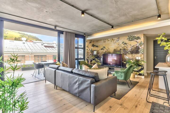 Table Mountain Terrassa with Roof Top Pool Access gallery image 4