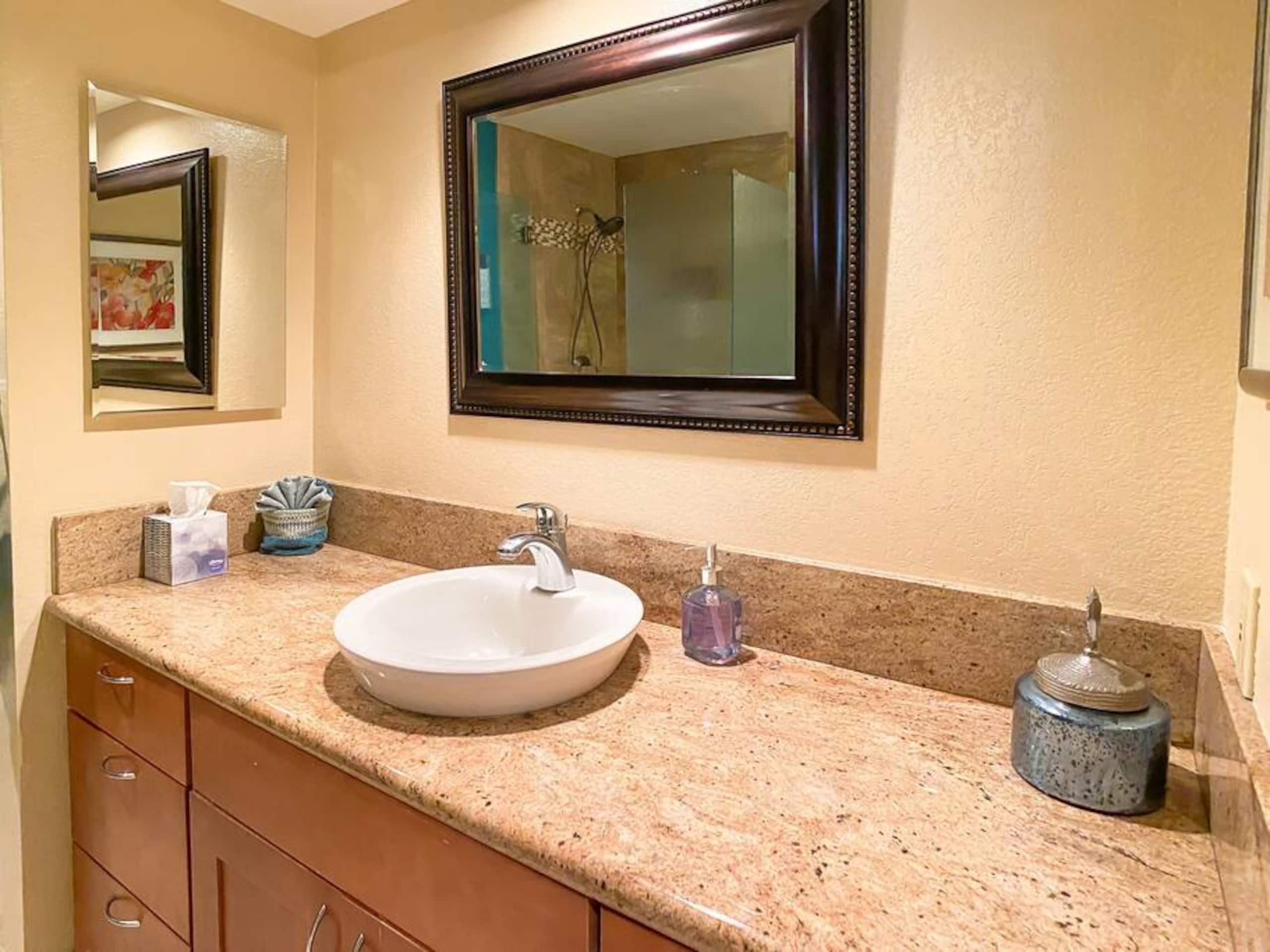 Condo in Wailea · ★4.94 · 1 bedroom · 2 beds · 1 bath - Image 11