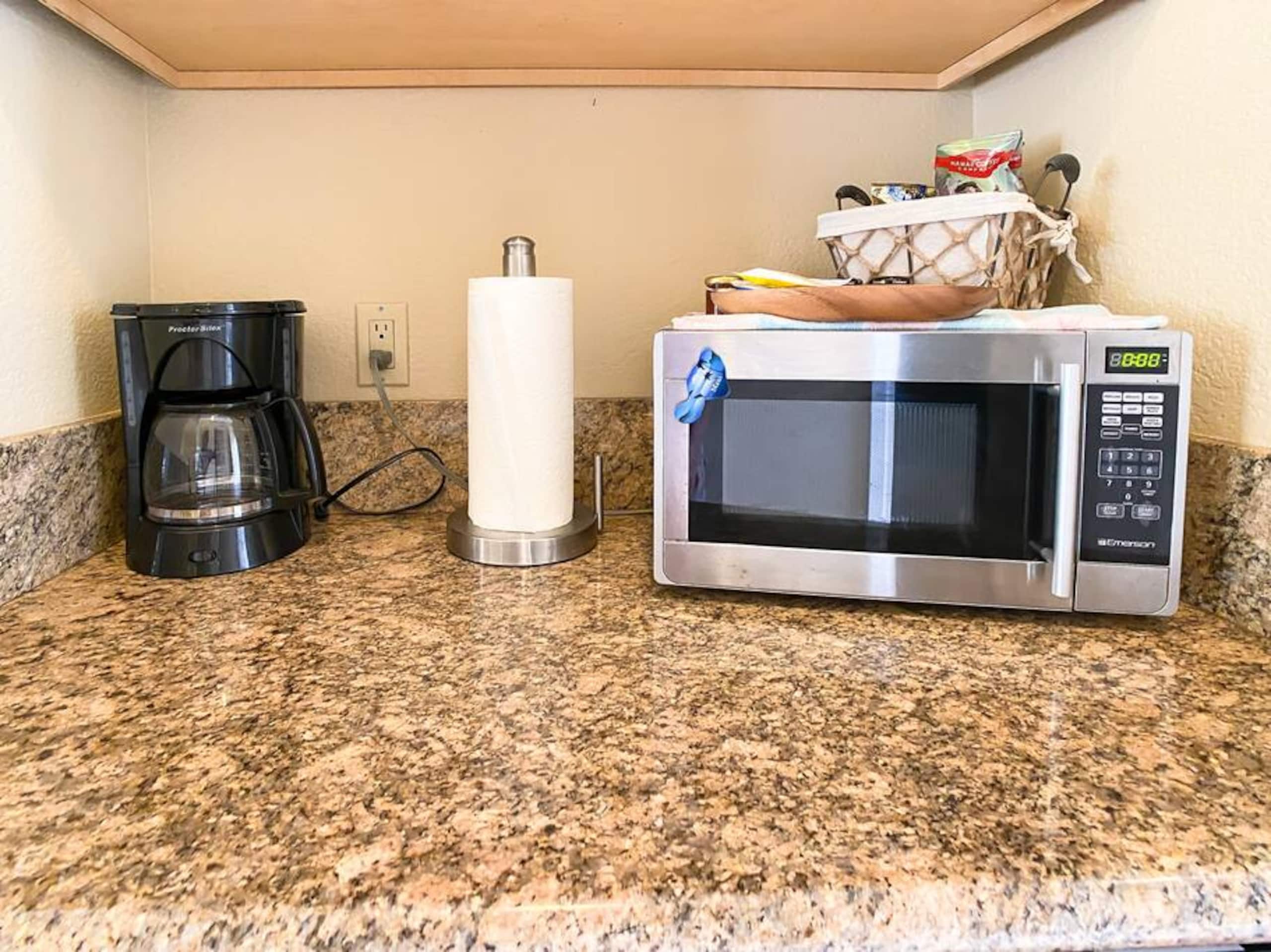 Condo in Wailea · ★4.85 · Studio · 1 bed · 1 private bath - Image 4