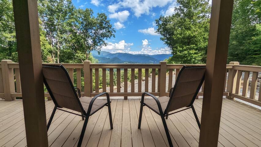 Sunburst Realty Rentals managed Airbnb listing 3
