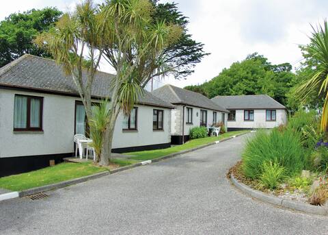 Bronze Bungalow