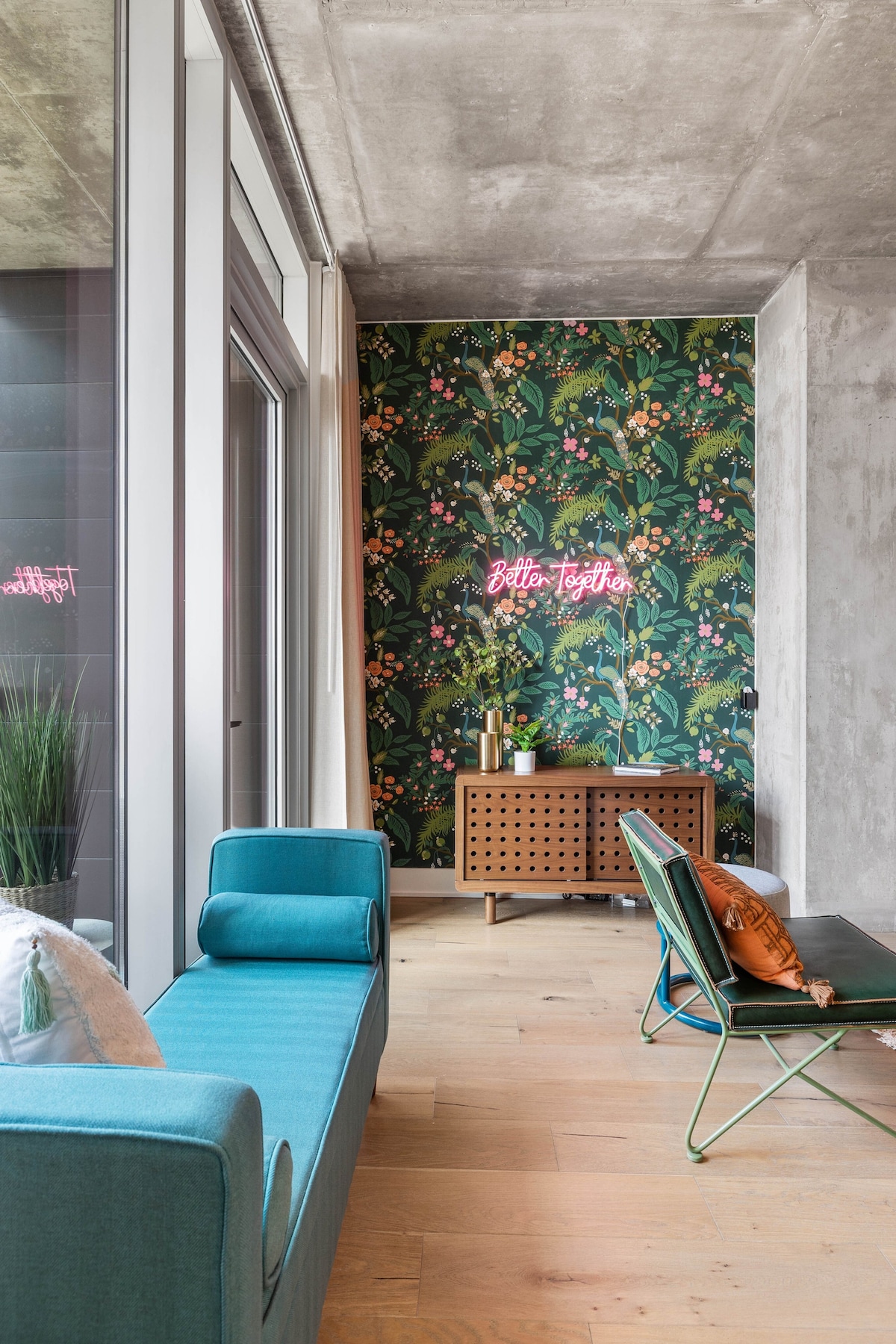 Posh + Pretty Luxe Pad | Insta-Worthy Rooftop Pool