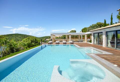 Villa Physalis