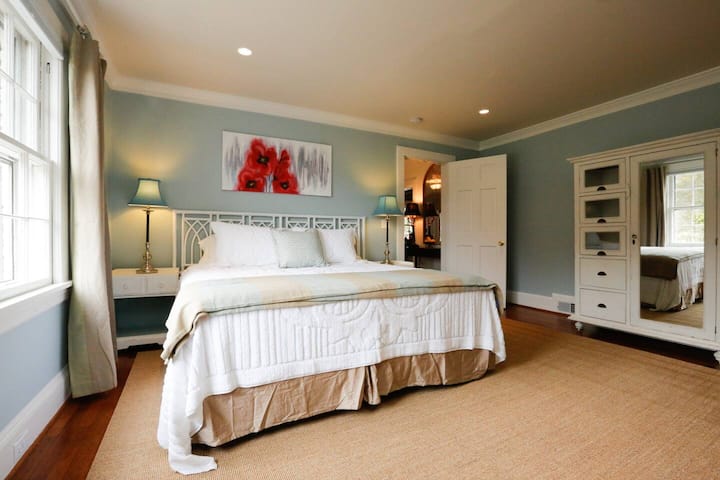 2nd Master bedroom--main house