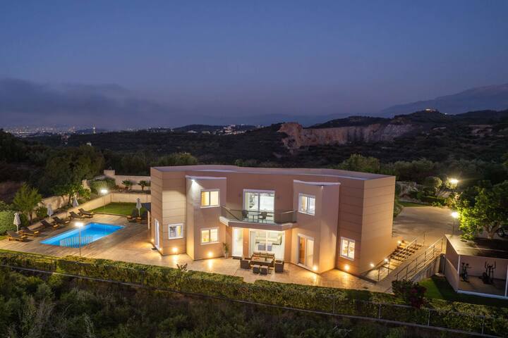 Villa Ariella With Sea View gallery image 3