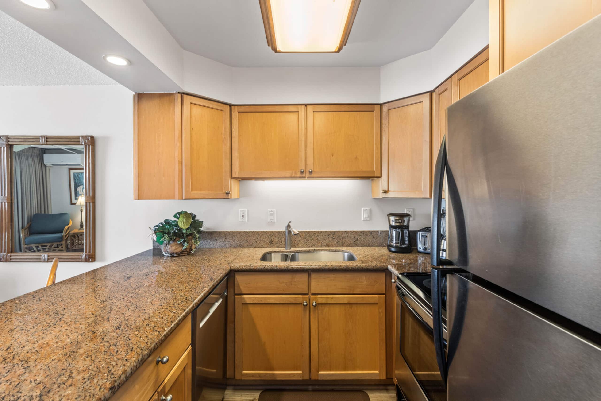 Condo in Lahaina · ★4.83 · 1 bedroom · 2 beds · 1 private bath - Image 20