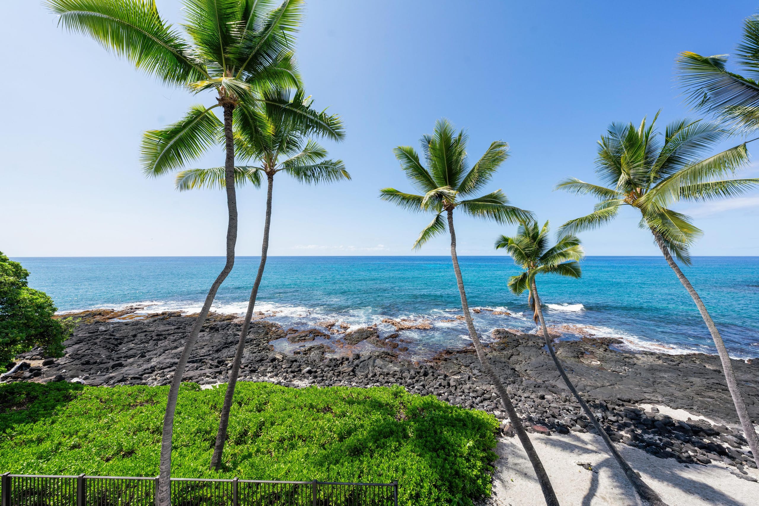 Condo in Kailua-Kona · ★4.83 · 2 bedrooms · 2 beds · 2 baths - Image 41