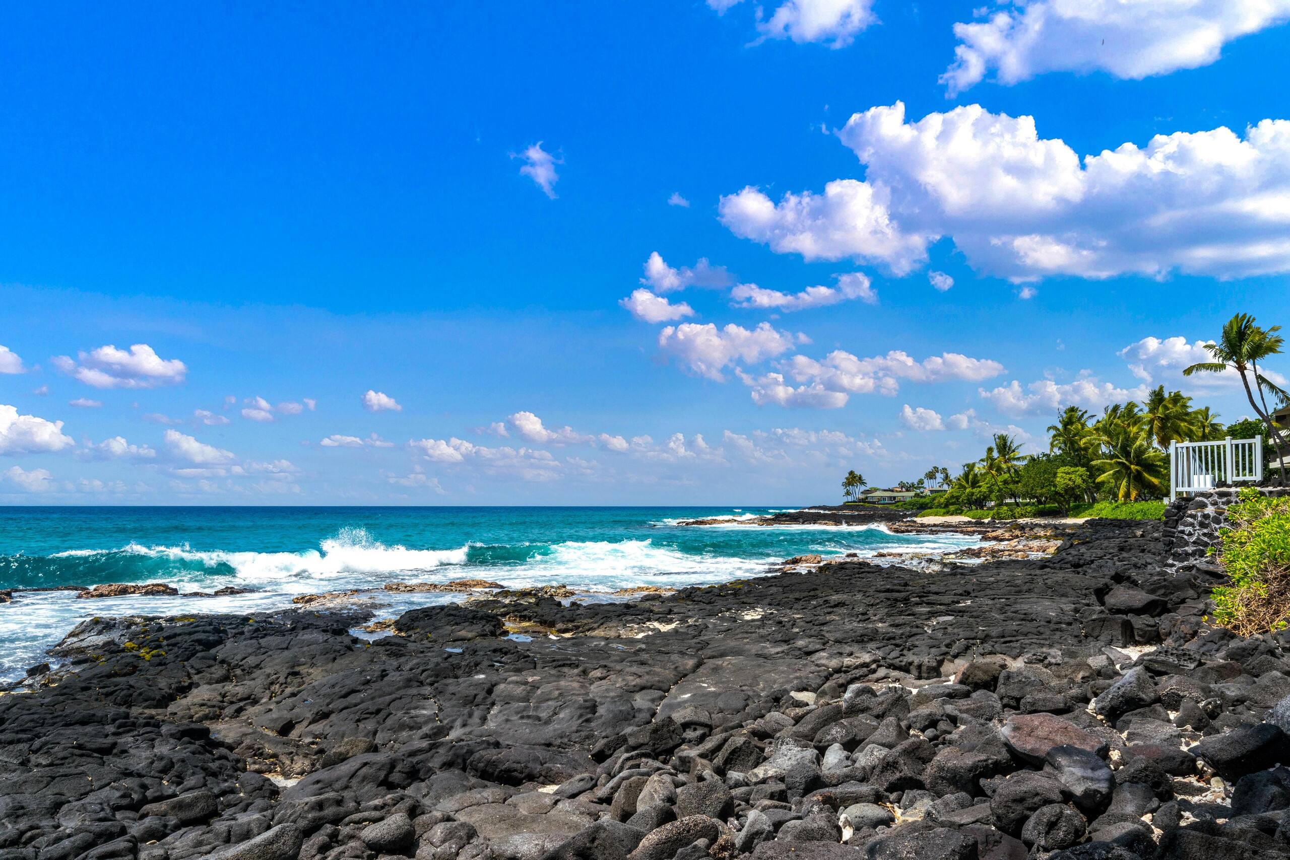 Condo in Kailua-Kona · ★4.83 · 2 bedrooms · 2 beds · 2 baths - Image 42