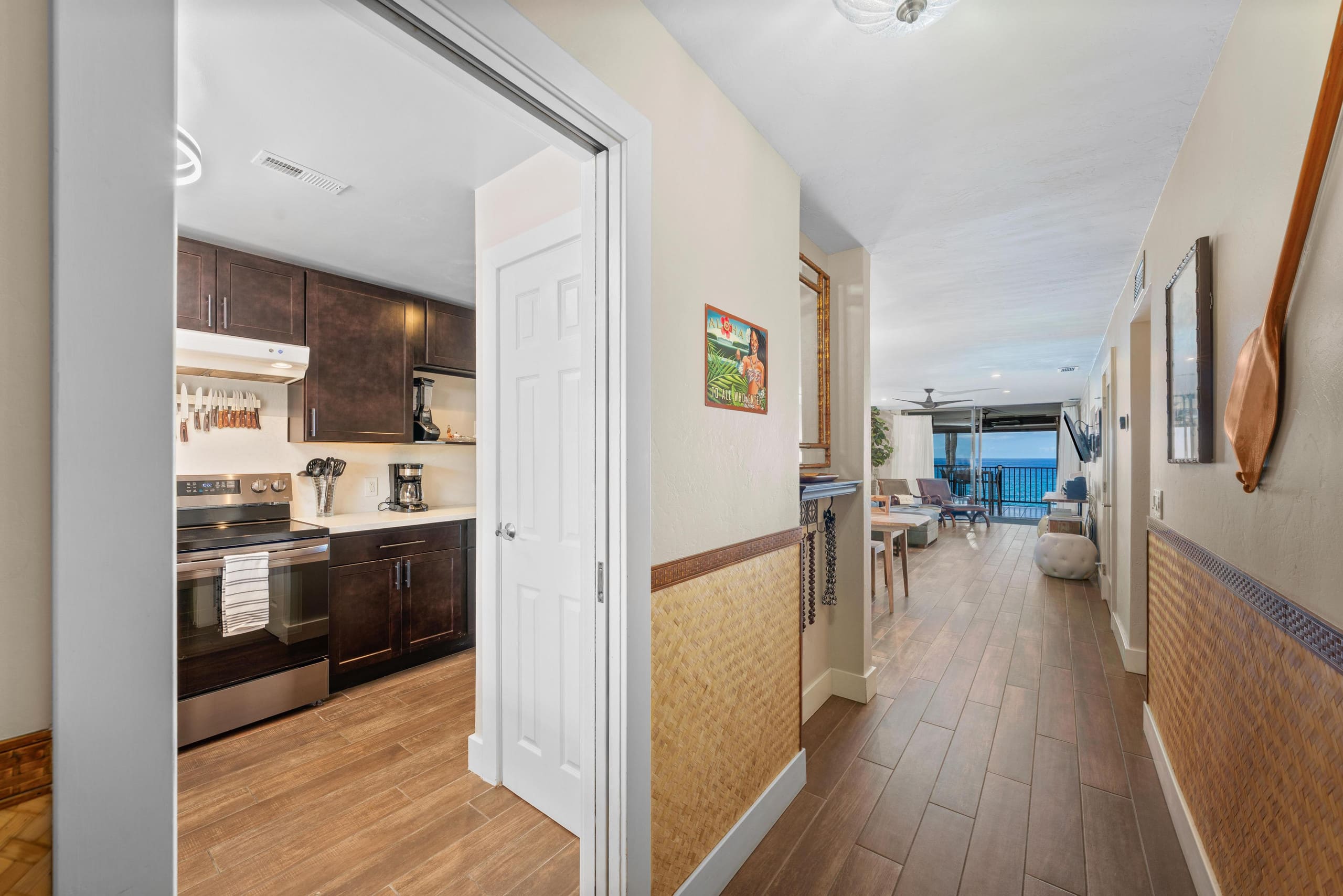 Condo in Kailua-Kona · ★4.83 · 2 bedrooms · 2 beds · 2 baths - Image 4