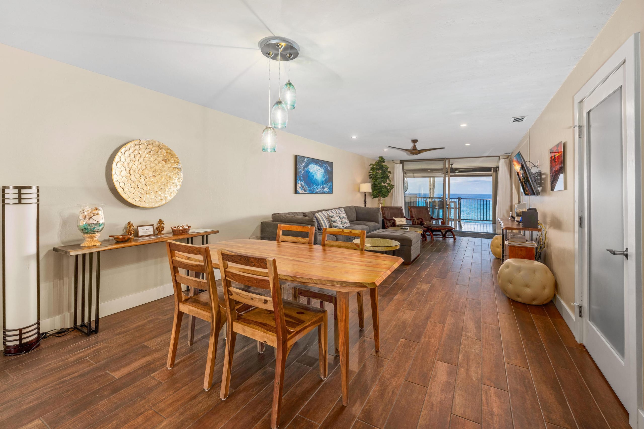 Condo in Kailua-Kona · ★4.83 · 2 bedrooms · 2 beds · 2 baths - Image 11
