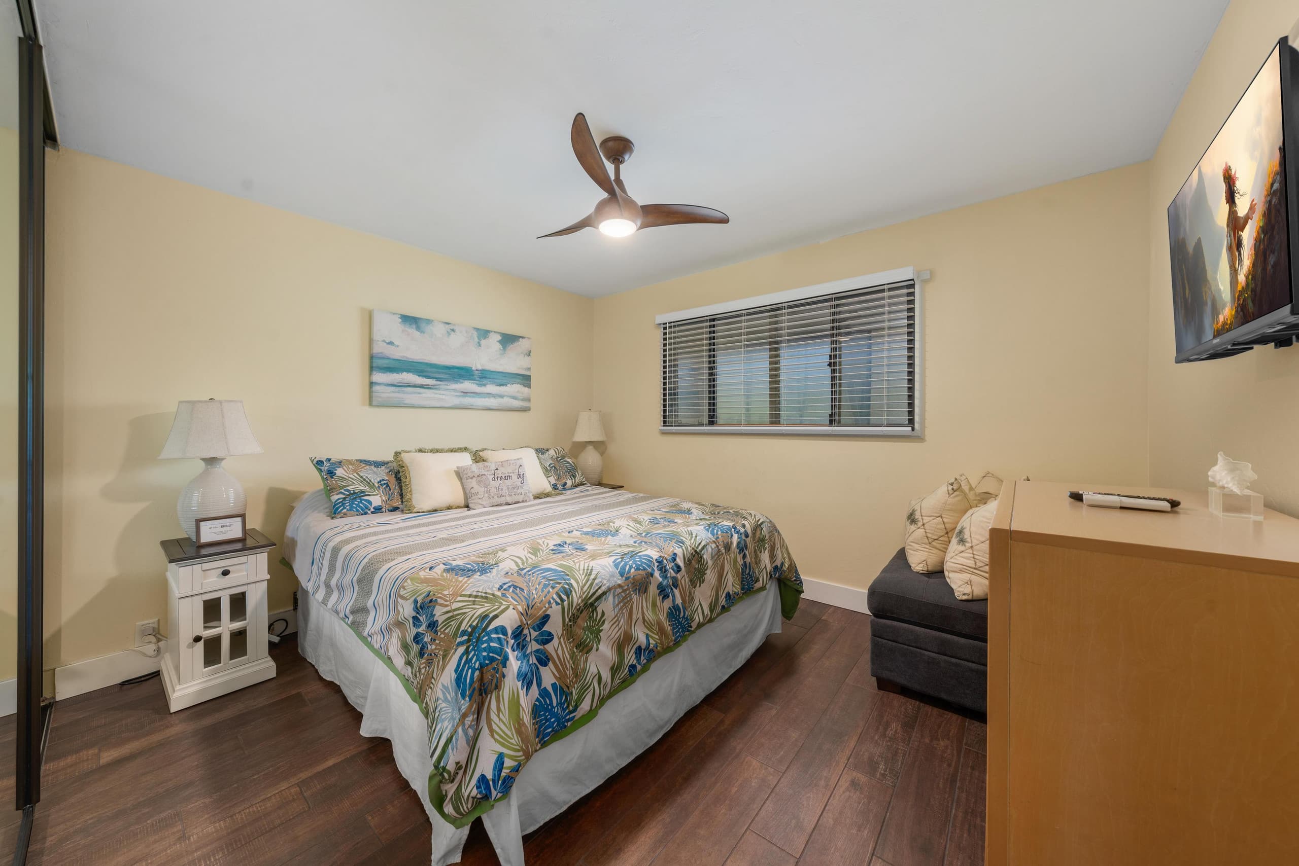 Condo in Kailua-Kona · ★4.83 · 2 bedrooms · 2 beds · 2 baths - Image 24
