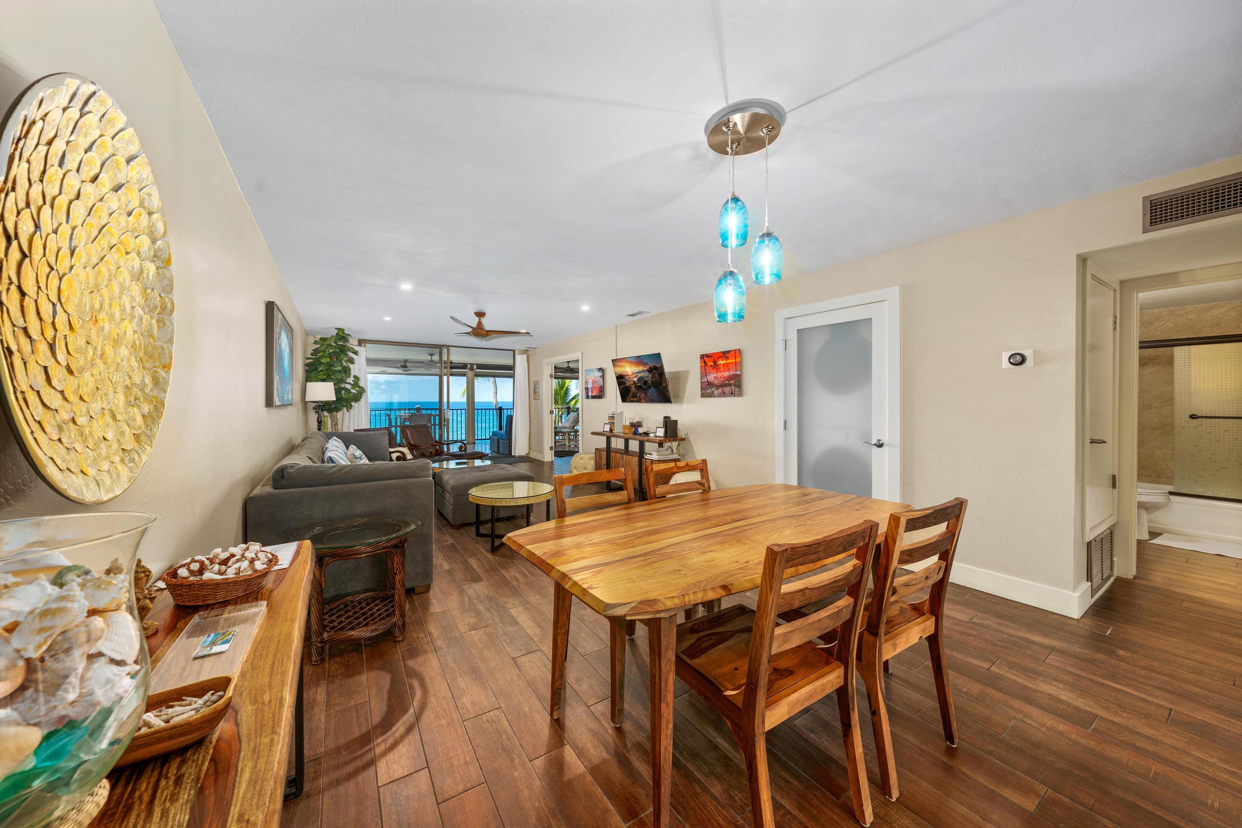 Condo in Kailua-Kona · ★4.83 · 2 bedrooms · 2 beds · 2 baths - Image 12