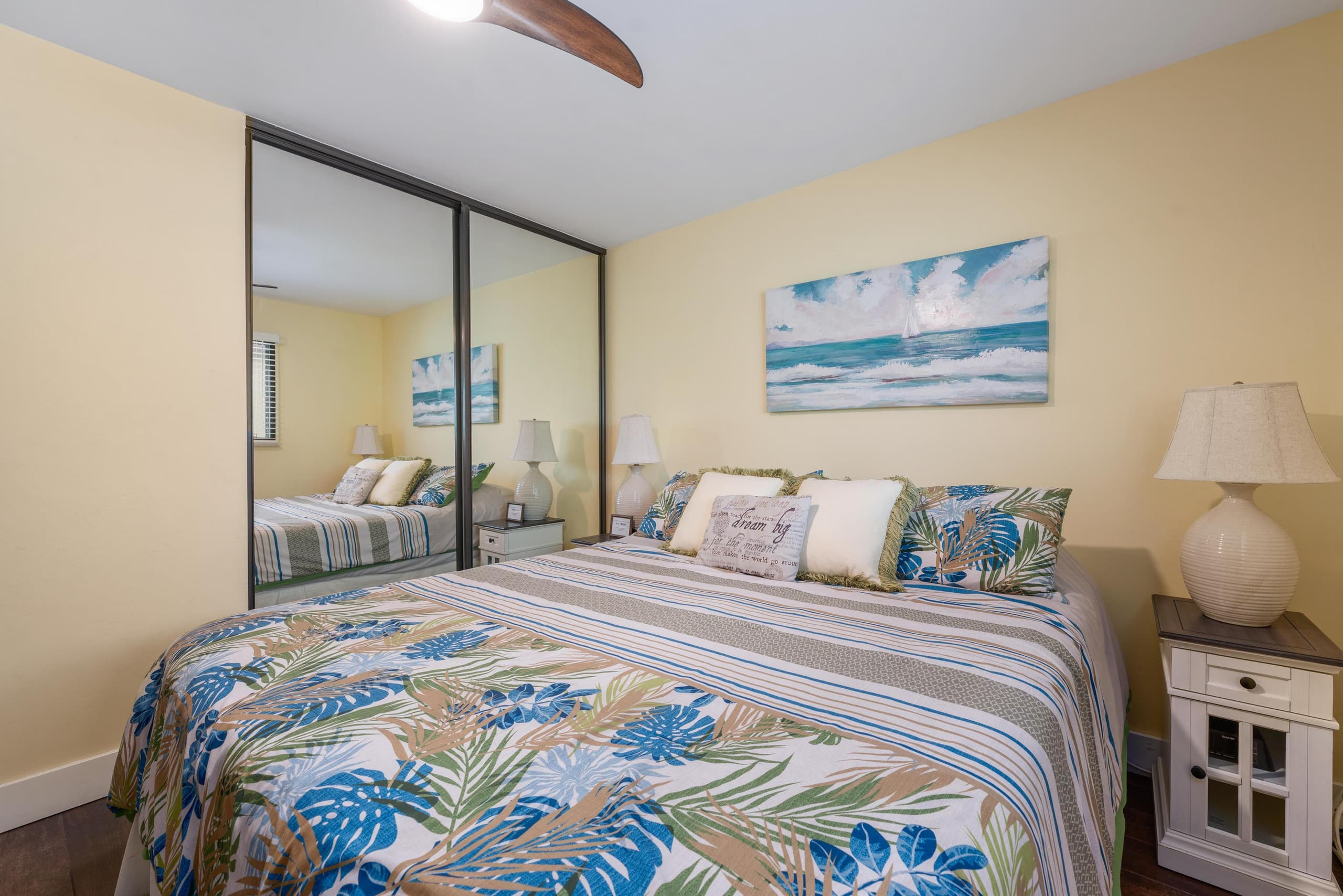 Condo in Kailua-Kona · ★4.83 · 2 bedrooms · 2 beds · 2 baths - Image 25