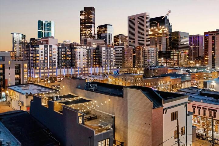 Premier Downtown Location + Private Rooftop Deck gallery image 5