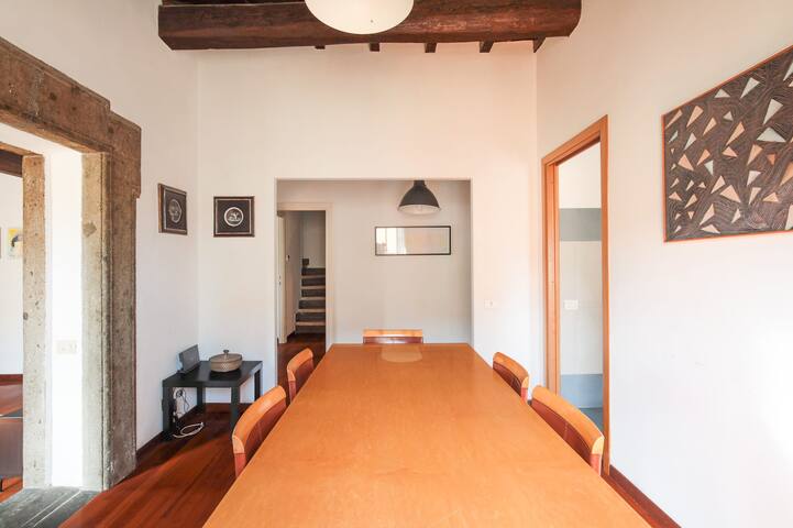 Farnese Elegant Apartment by Romeloft gallery image 5