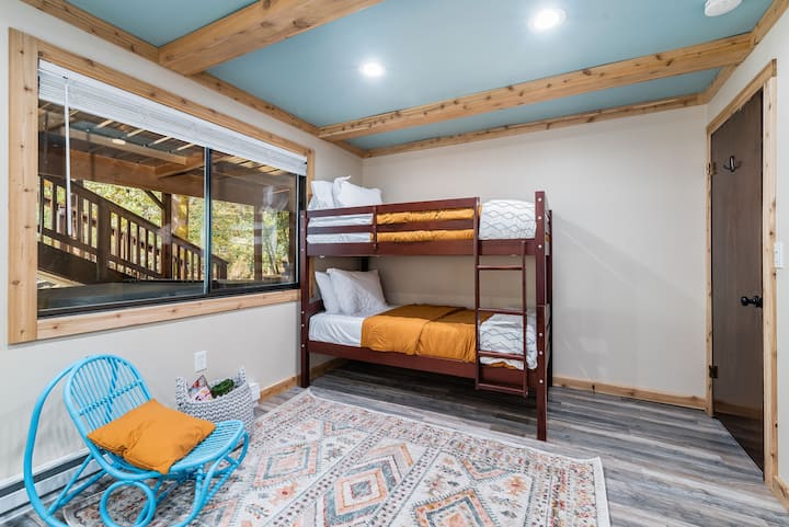 Dormitorio 2 con literas.