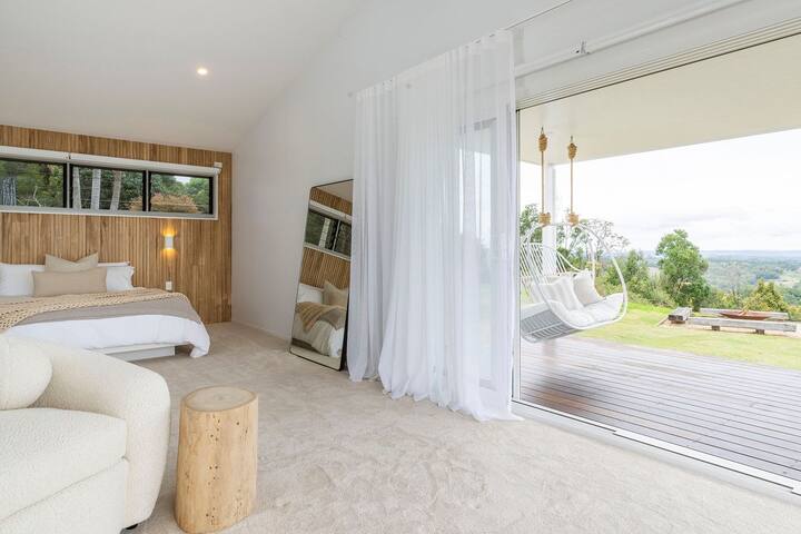 Miren Estate – lavish hinterland estate with pool gallery image 4