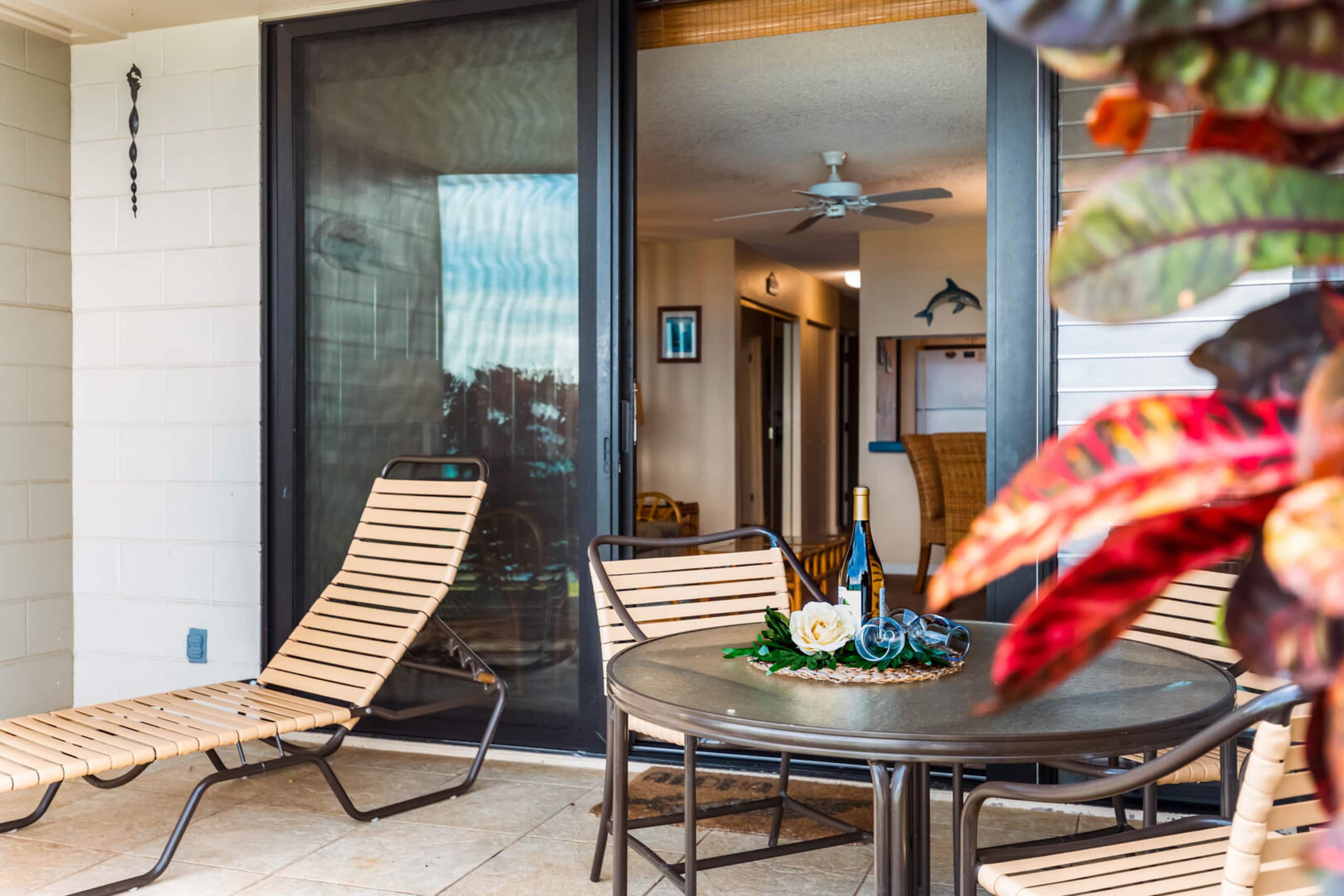 Condo in Lahaina · ★4.52 · 1 bedroom · 2 beds · 1 bath - Image 11