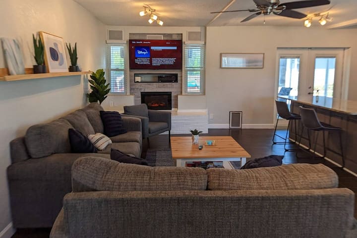 Pool Home W Tiny House | Good Morning Rentals - Jacksonville Beach, FL