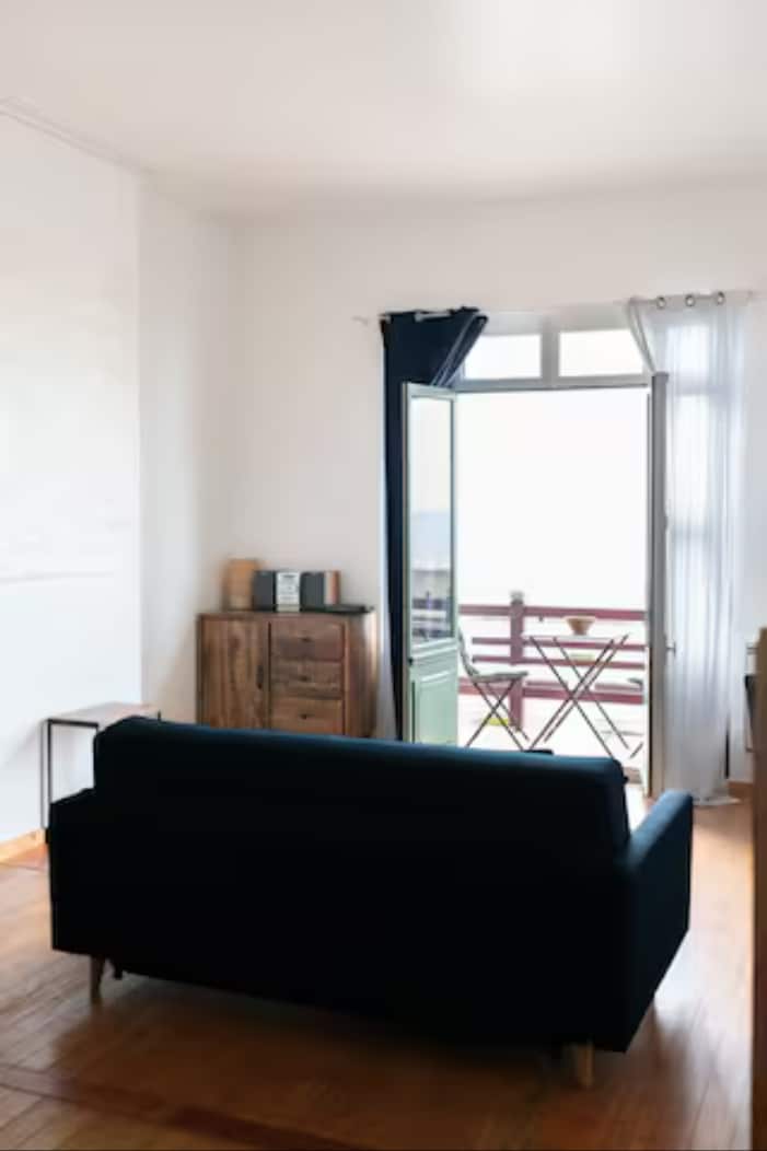 Pogled na more iz dnevnog boravka