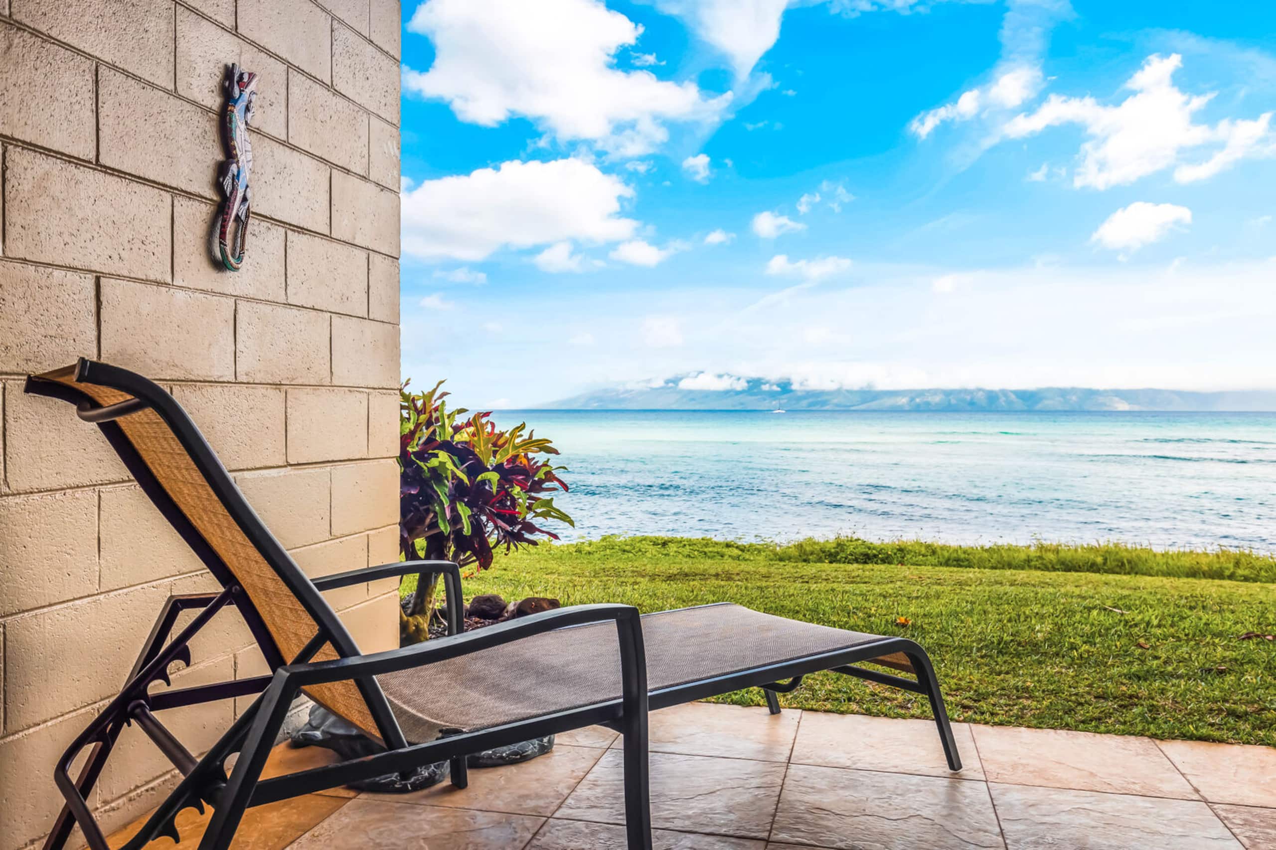 Condo in Lahaina · ★4.83 · 1 bedroom · 2 beds · 1 bath - Image 7