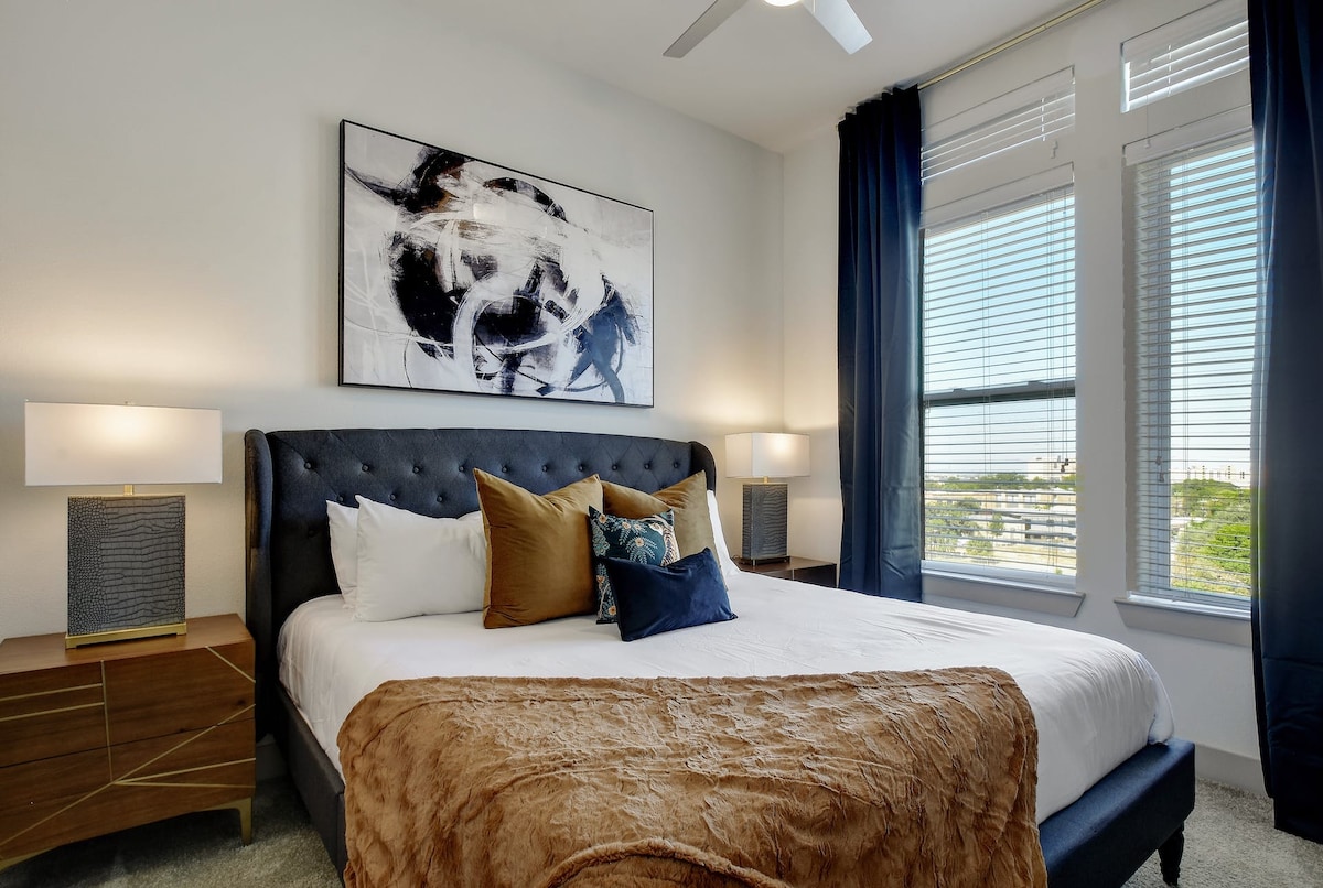 Downtown, San Antonio Waterfront Vacation Rentals - San Antonio, TX ...