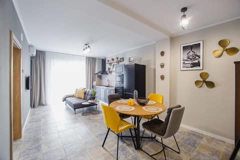 Top Airbnb: Sweet Brownie near City Center in Bihor