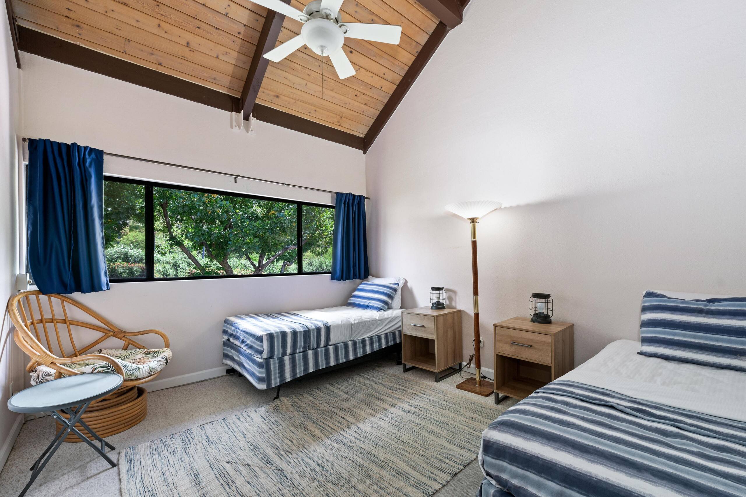 Condo in Kailua-Kona · ★4.41 · 3 bedrooms · 5 beds · 3 shared baths - Image 21