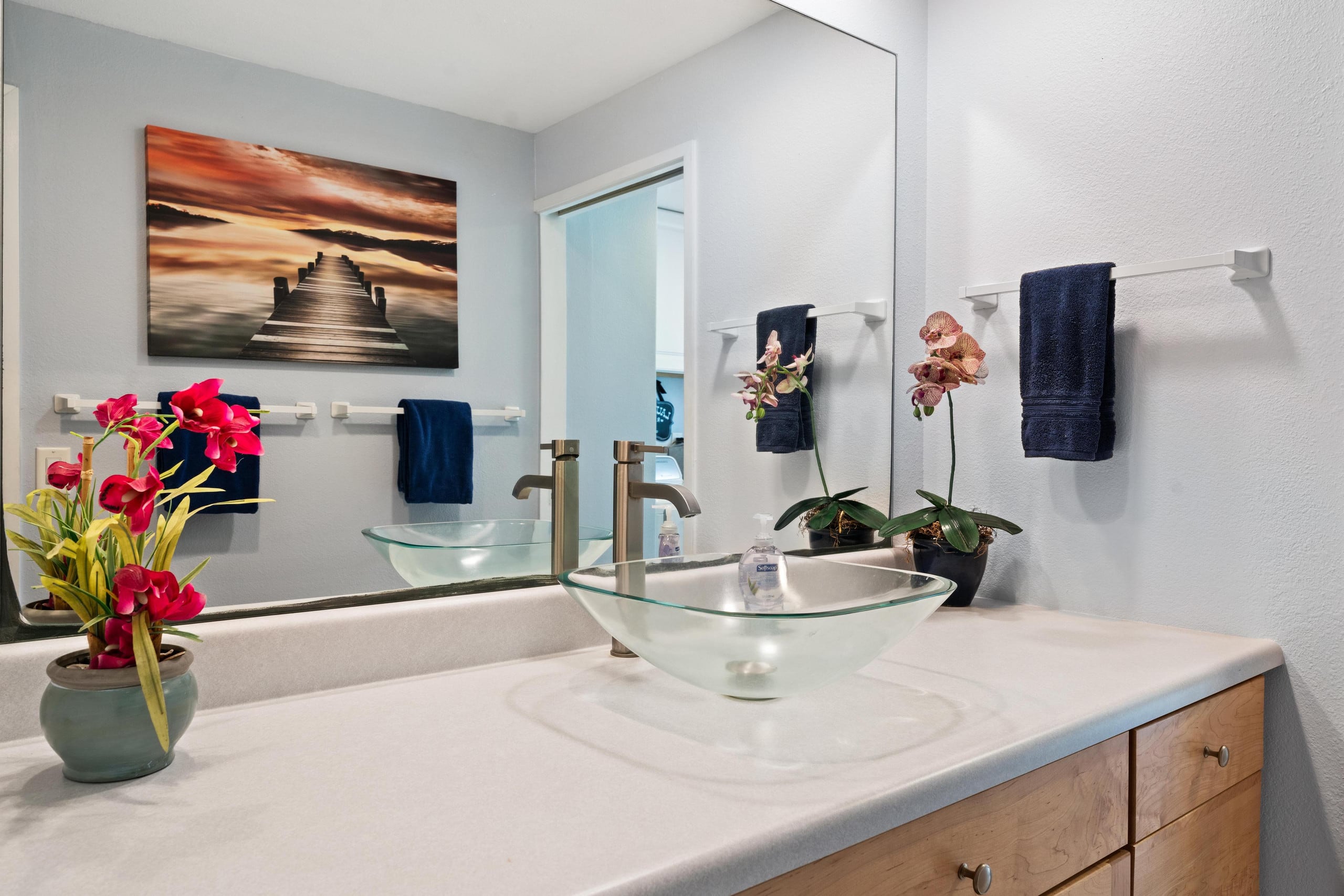 Condo in Kailua-Kona · ★4.41 · 3 bedrooms · 5 beds · 3 shared baths - Image 25