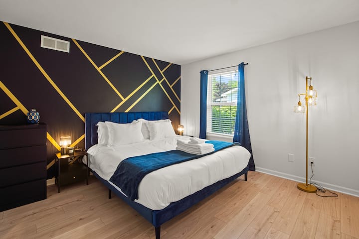 חדר שינה ראשי מס '2 עם 1 מזרן קינג הליקס