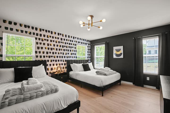 חדר שינה 1 עם 2 מיטות קווין