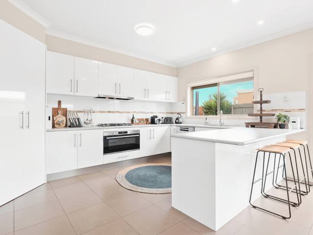 Lotus House gallery image 2