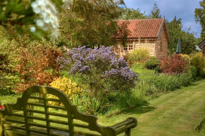 Chobbs Barn, Eye - Diss