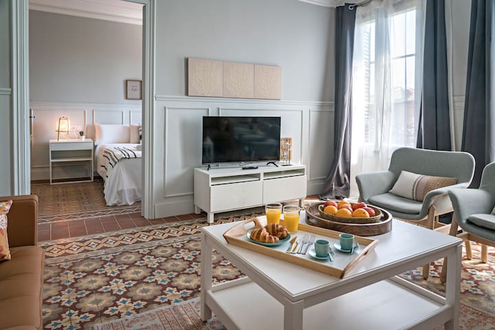 Superb new 4 bedroom apartment in Eixample area gallery image 2