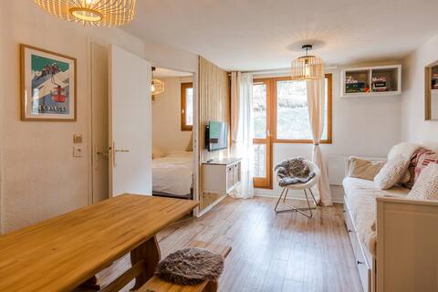 Popular Airbnb listing: Apartment Ski in Vallandry (Dom. les Arcs) in Landry