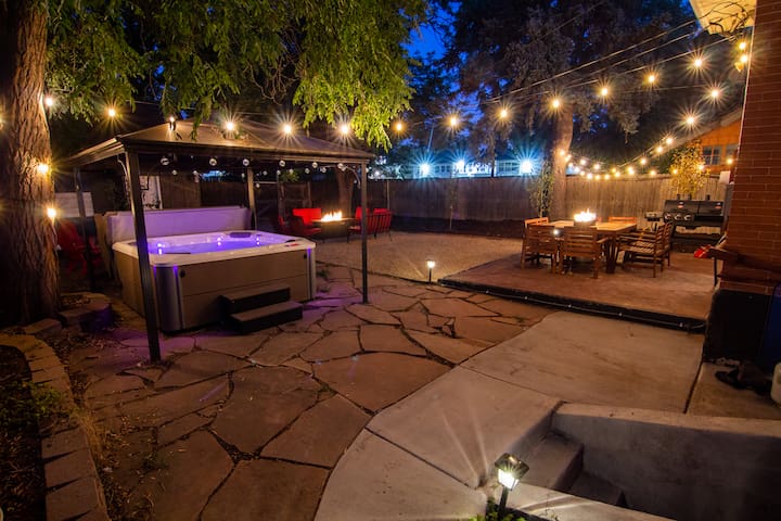 Perfect Sanctuary for 8 w Hot Tub near City Park gallery image 3