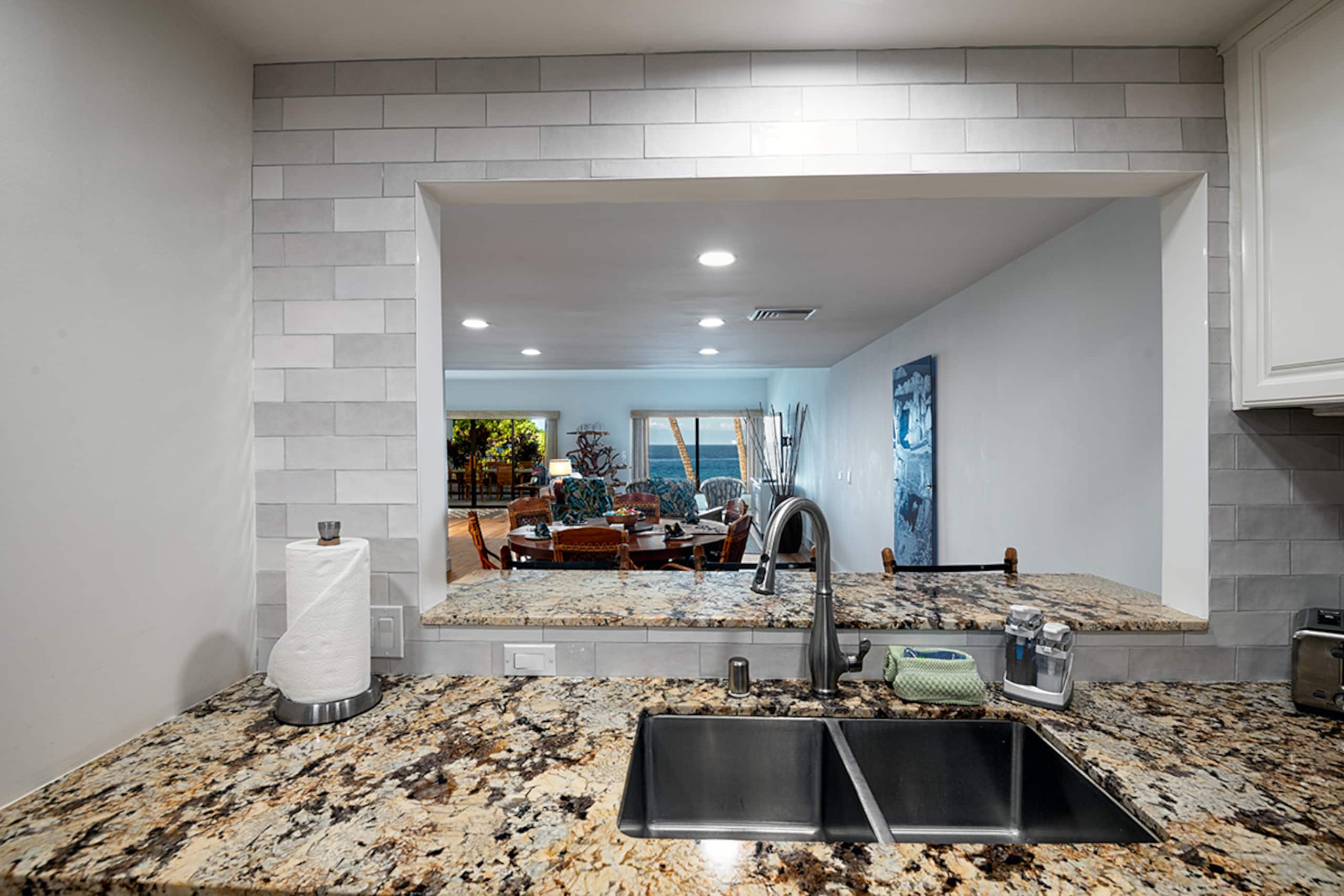 Condo in Kailua-Kona · ★4.89 · 3 bedrooms · 3 beds · 2.5 baths - Image 5