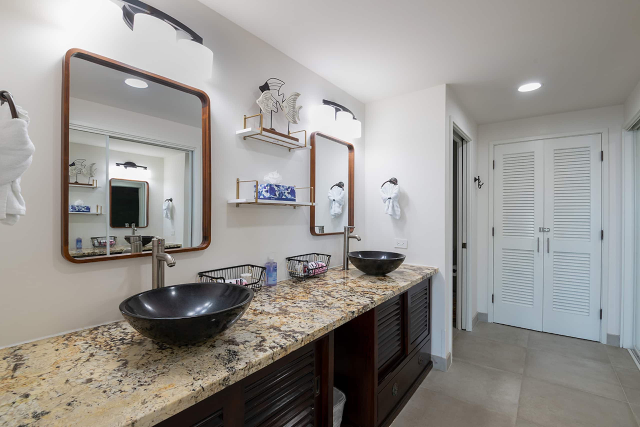 Condo in Kailua-Kona · ★4.89 · 3 bedrooms · 3 beds · 2.5 baths - Image 17