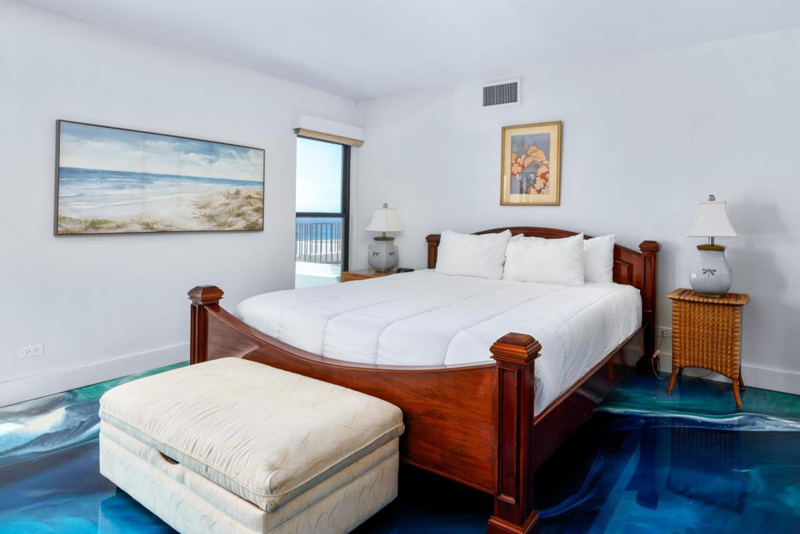 Condo in Kailua-Kona · ★4.89 · 3 bedrooms · 3 beds · 2.5 baths - Image 15
