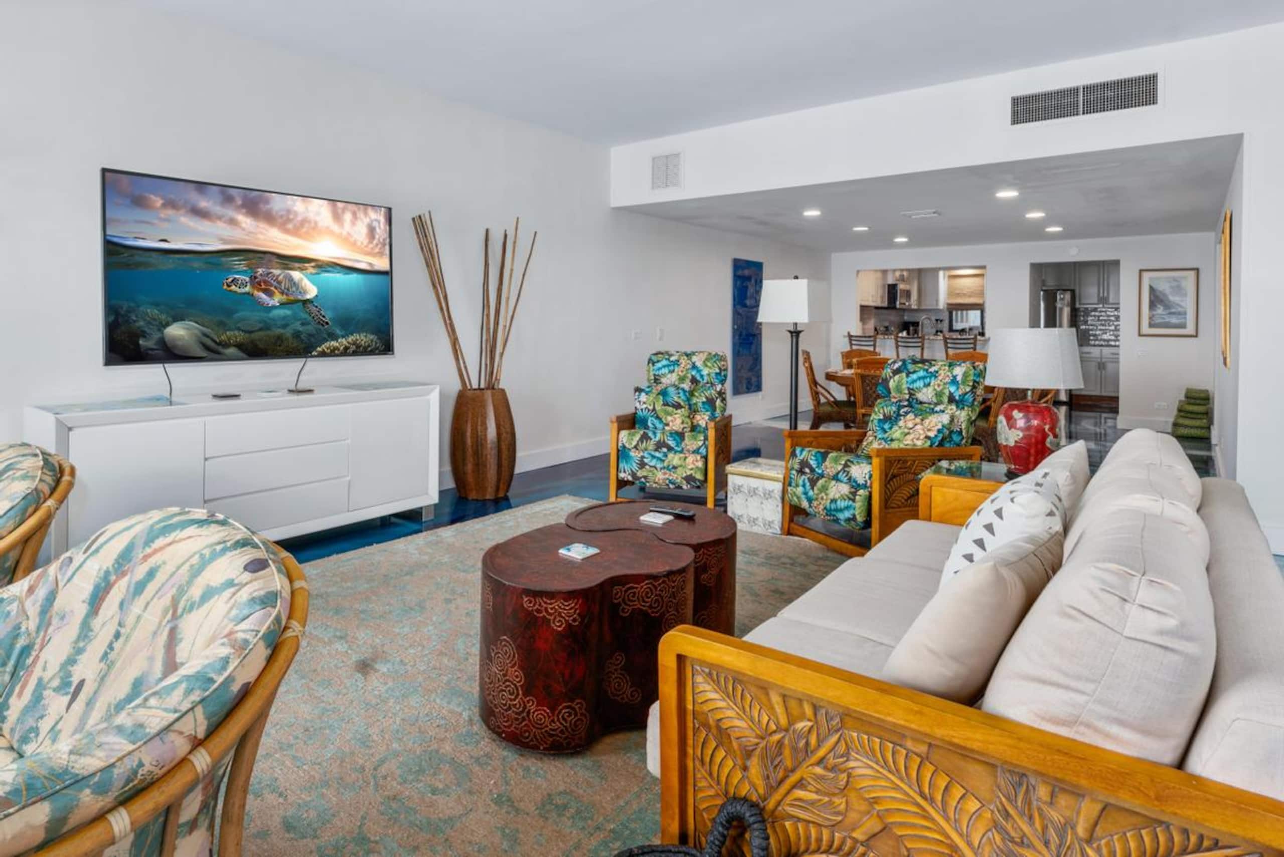 Condo in Kailua-Kona · ★4.89 · 3 bedrooms · 3 beds · 2.5 baths - Image 47