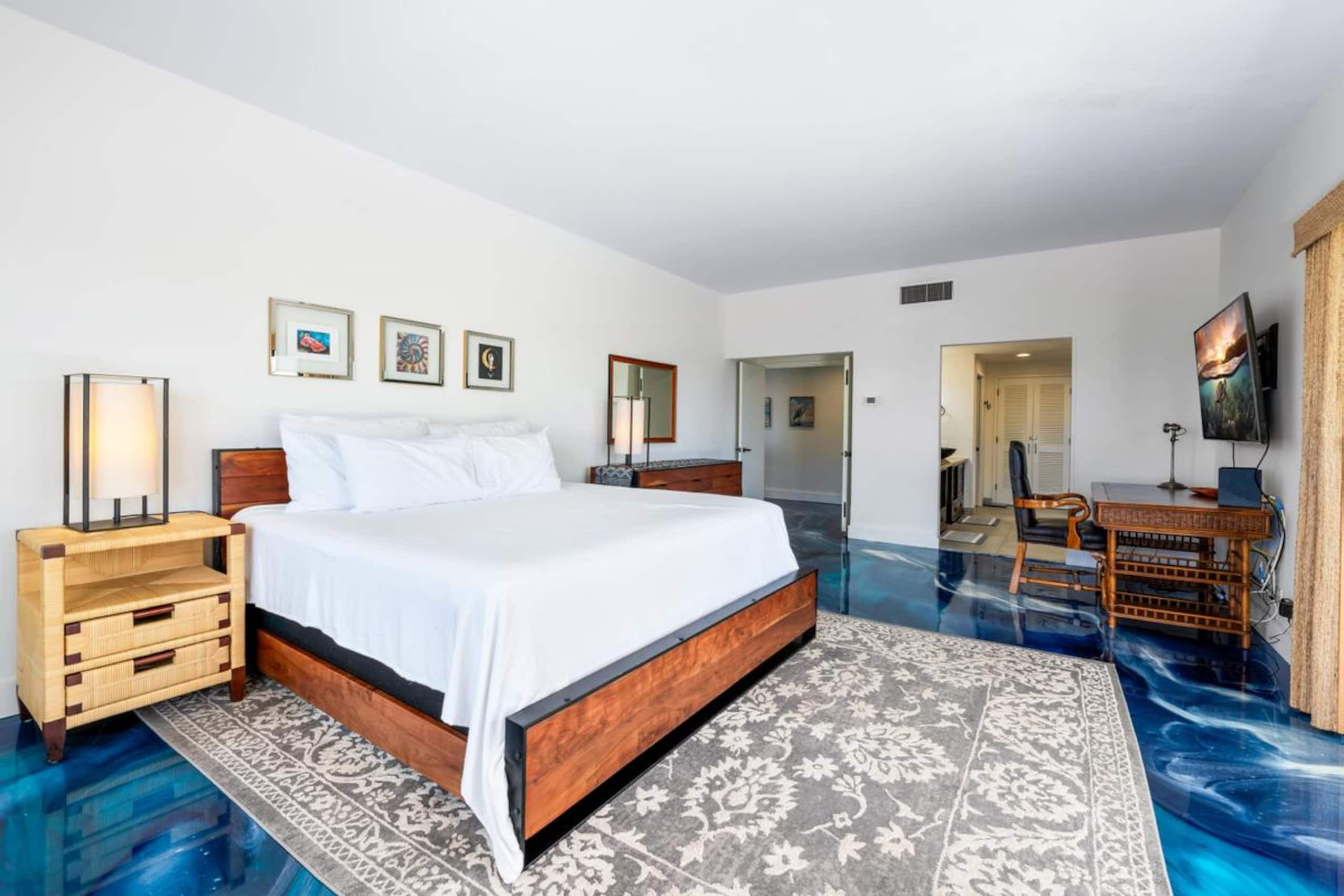 Condo in Kailua-Kona · ★4.89 · 3 bedrooms · 3 beds · 2.5 baths - Image 13