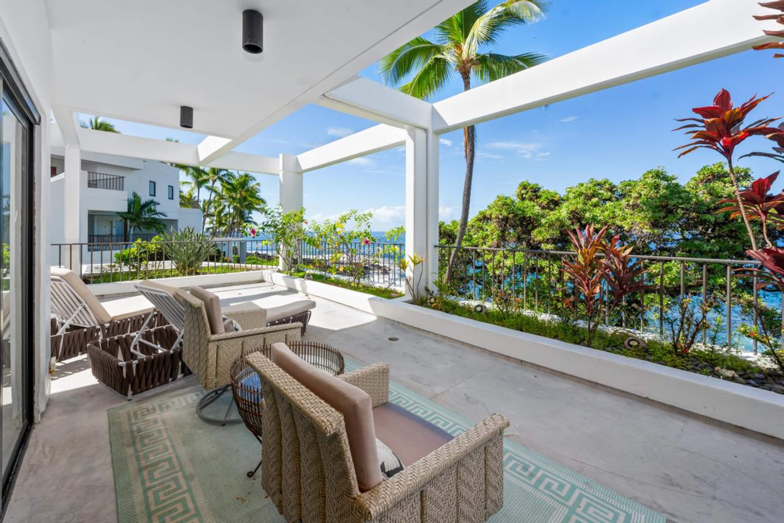 Condo in Kailua-Kona · ★4.89 · 3 bedrooms · 3 beds · 2.5 baths - Image 26