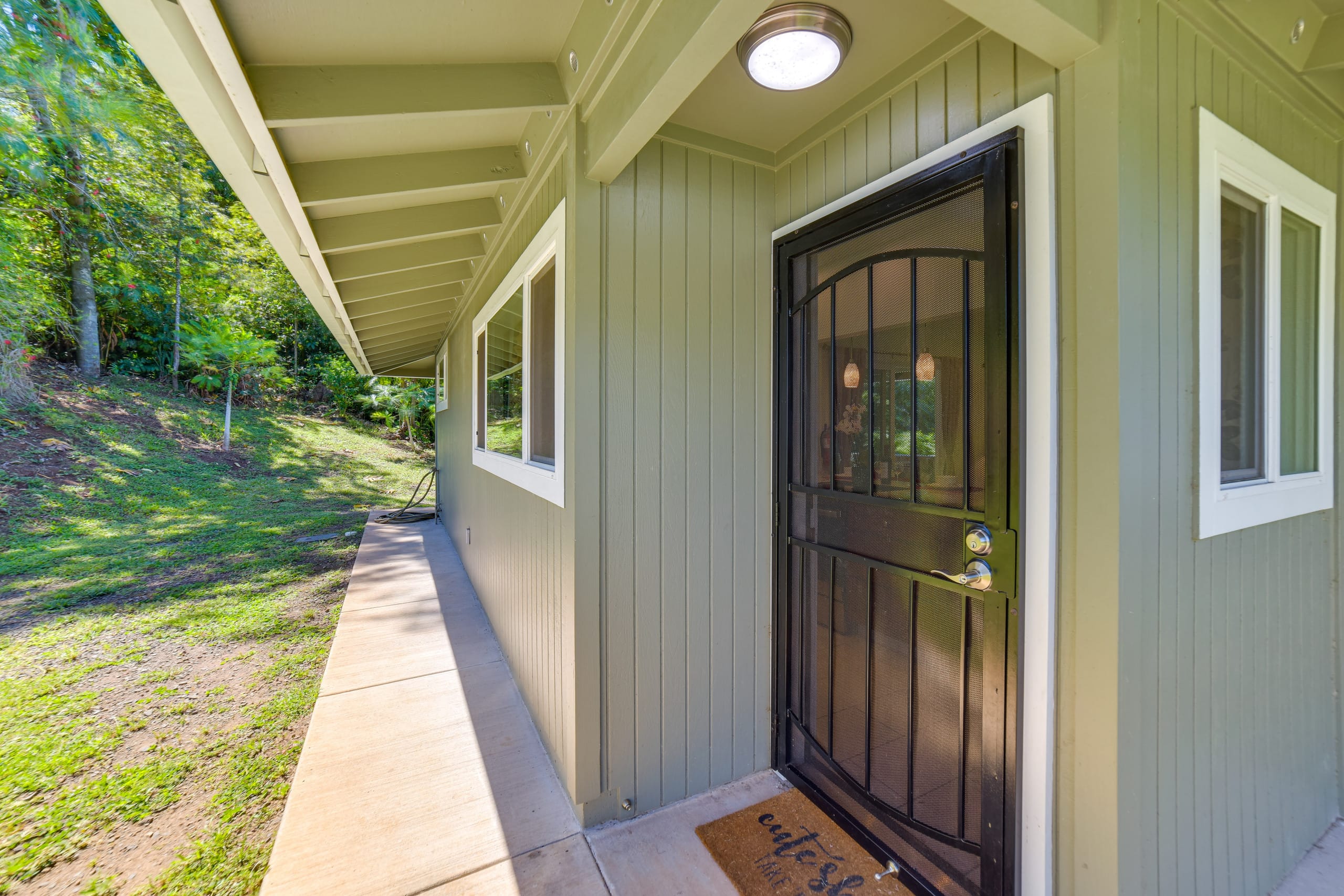 Bright Haiku Studio: Patio + Rainforest View - Photo 25
