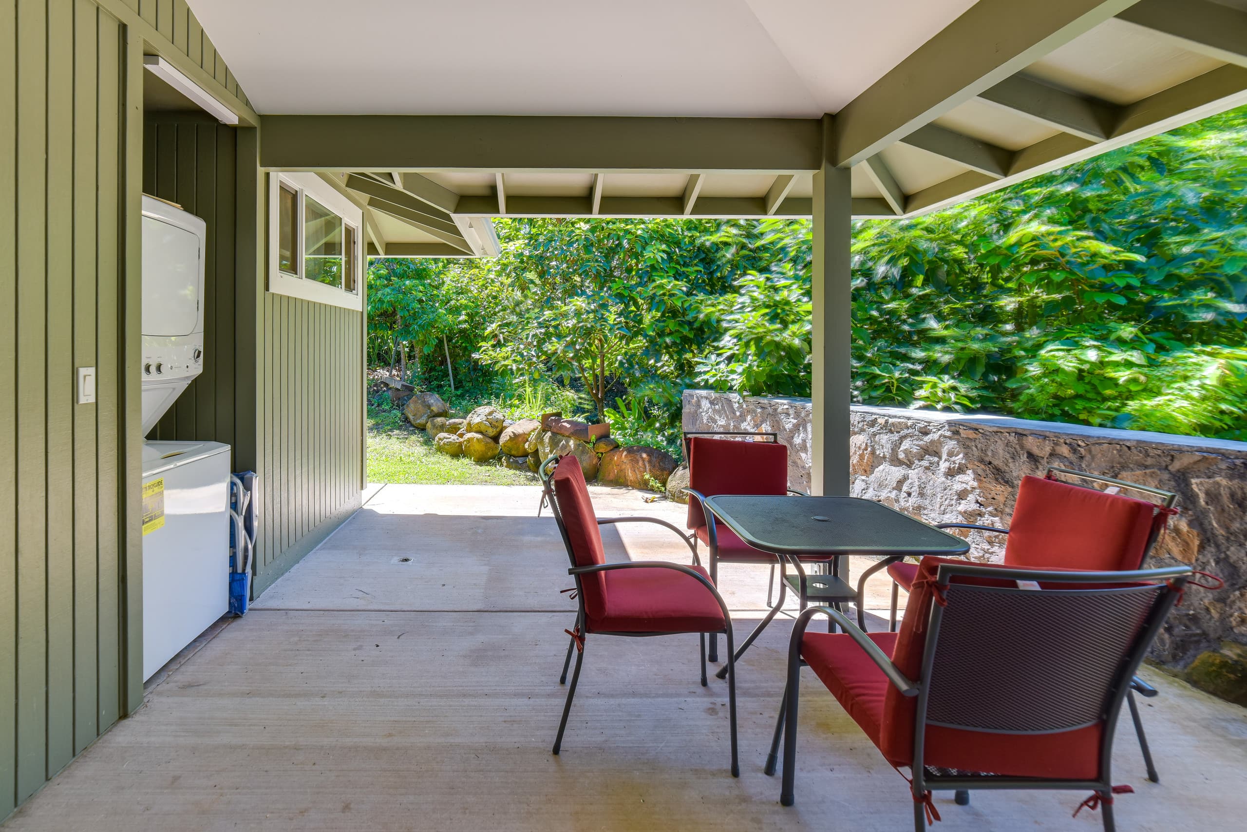 Bright Haiku Studio: Patio + Rainforest View - Photo 20