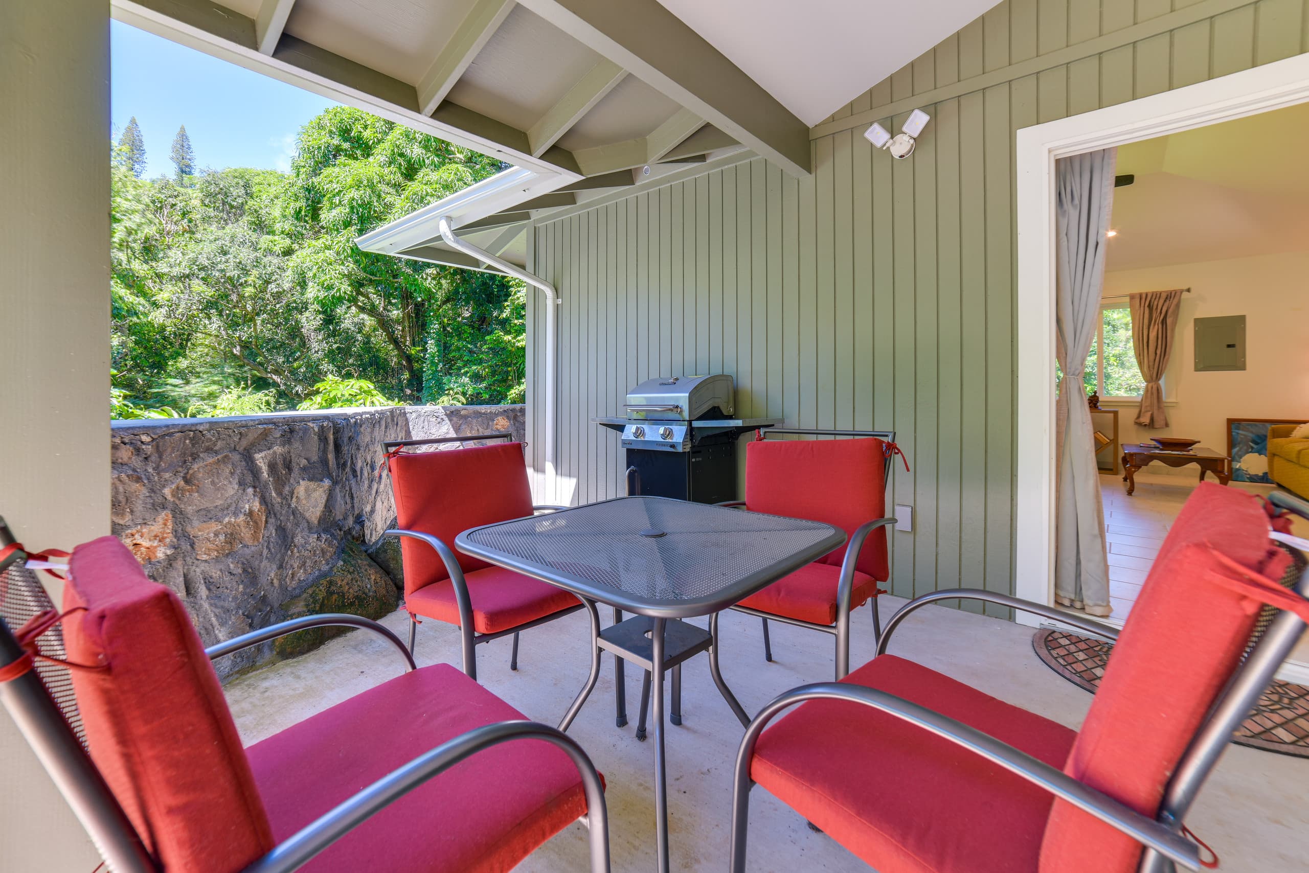 Bright Haiku Studio: Patio + Rainforest View - Photo 21