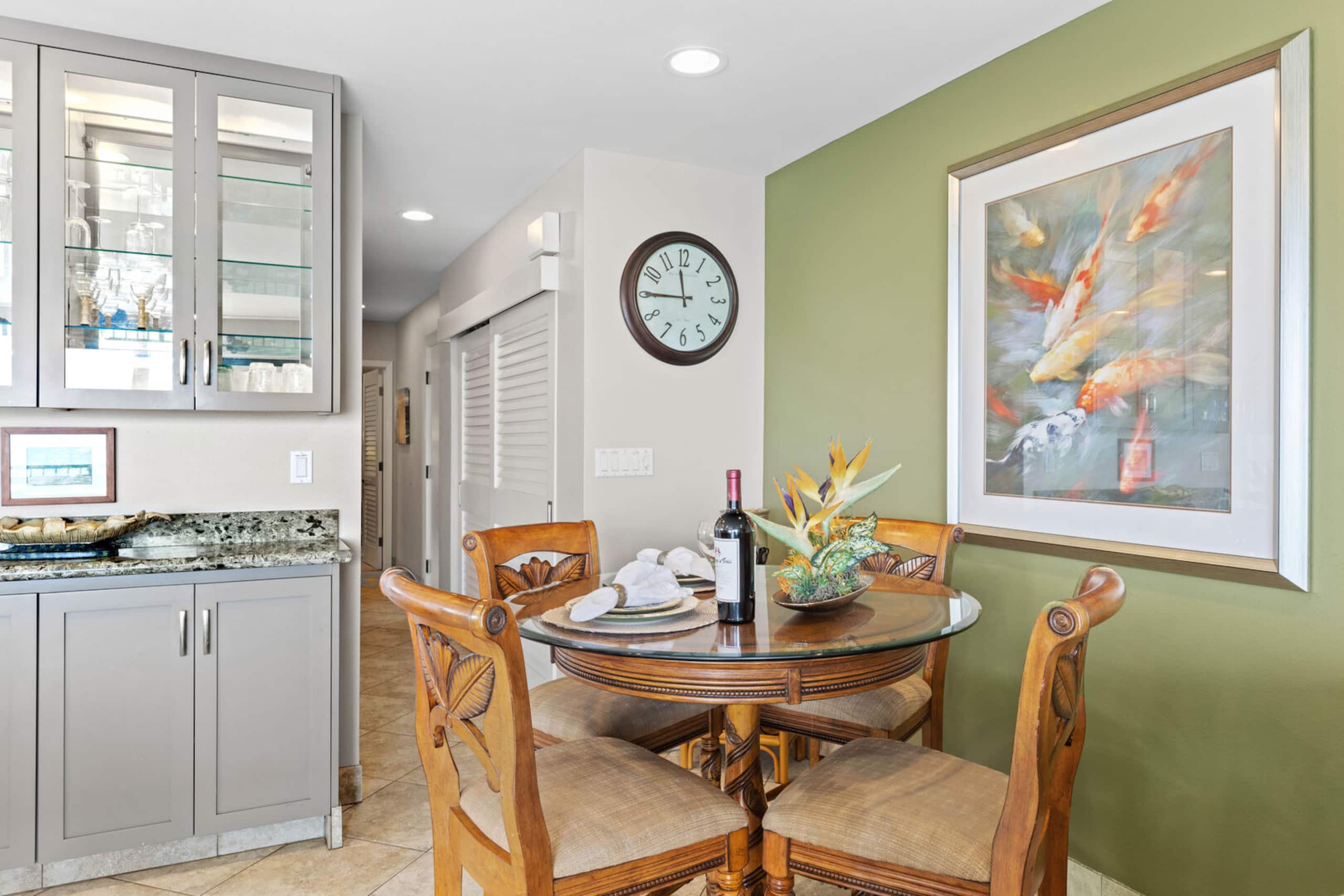 Condo in Lahaina · ★4.87 · 2 bedrooms · 4 beds · 2 private baths - Image 11
