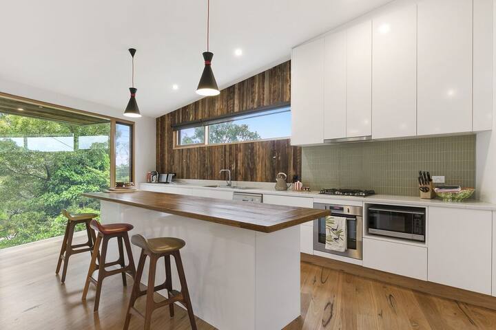 Clovelly gallery image 4