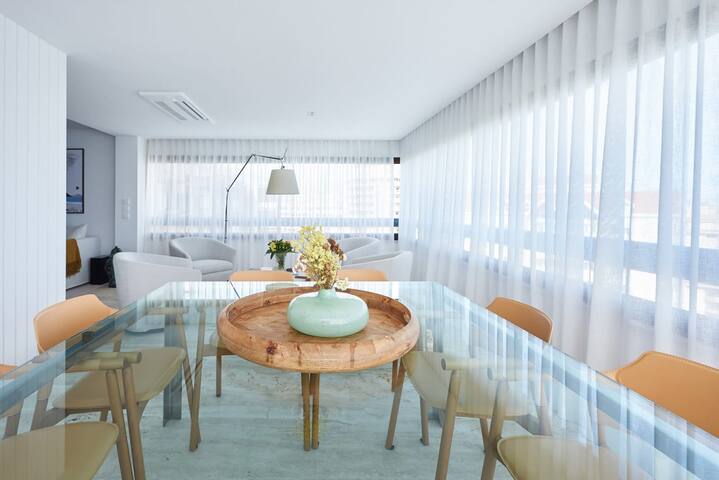 Luxury Ocean View Apartment by Portugal Portfolio gallery image 4