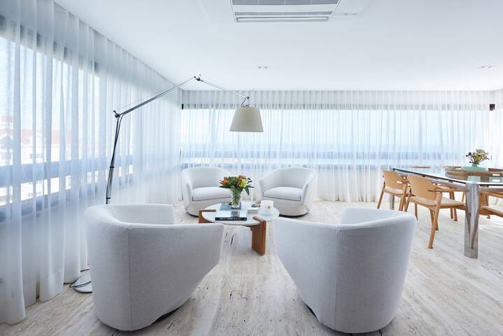 Luxury Ocean View Apartment by Portugal Portfolio gallery image 2